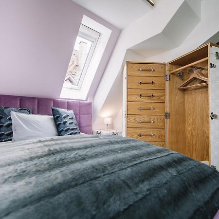 Boutique Hotel Pfauen ショルンドルフ エクステリア 写真