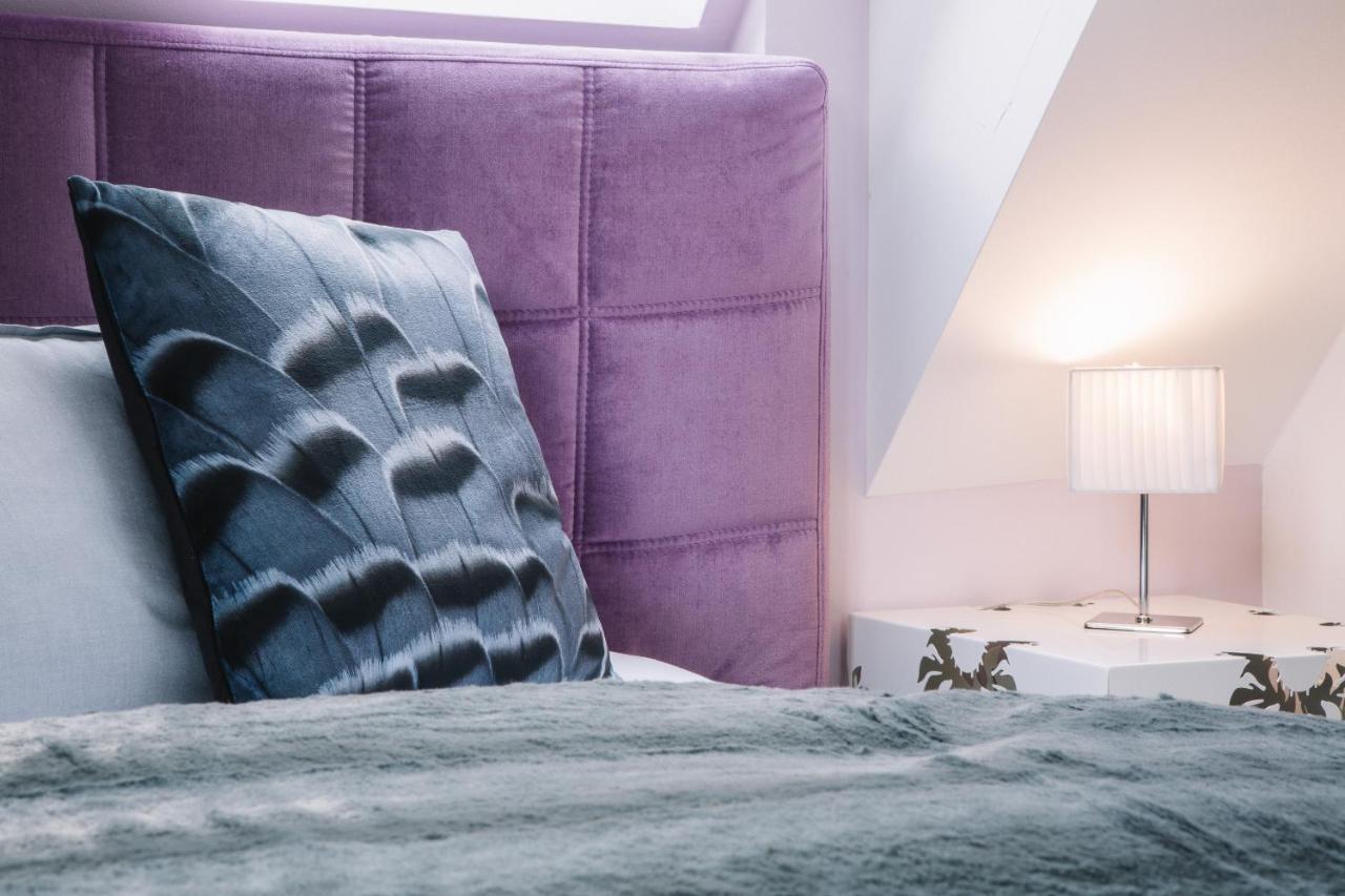 Boutique Hotel Pfauen ショルンドルフ エクステリア 写真