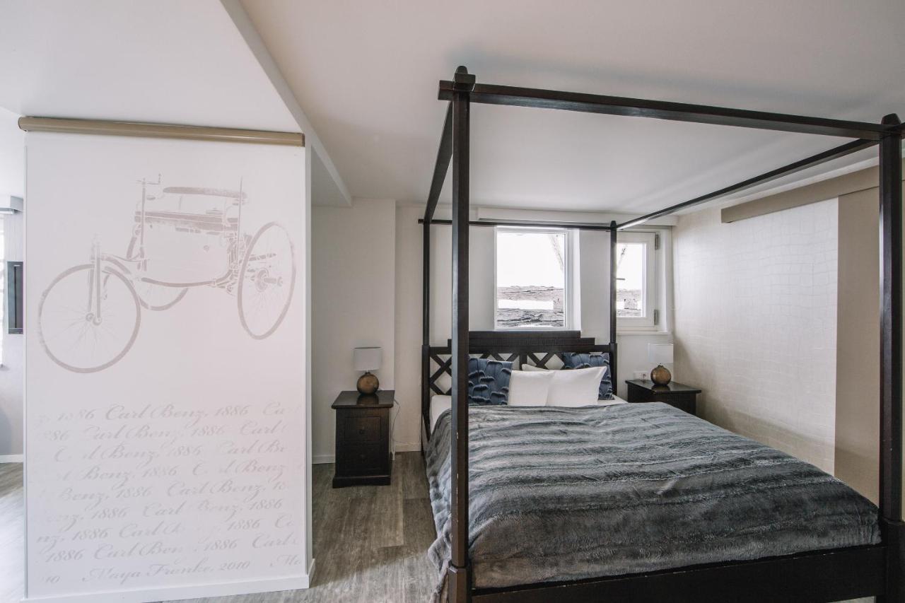 Boutique Hotel Pfauen ショルンドルフ エクステリア 写真