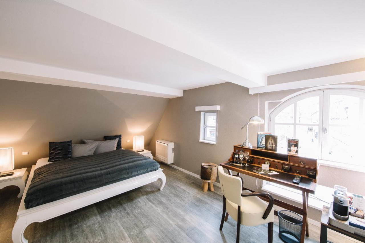 Boutique Hotel Pfauen ショルンドルフ エクステリア 写真