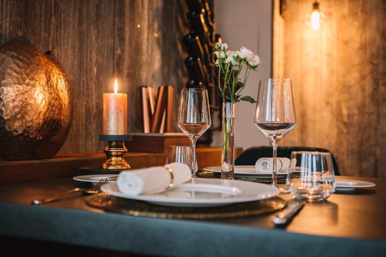 Boutique Hotel Pfauen ショルンドルフ エクステリア 写真