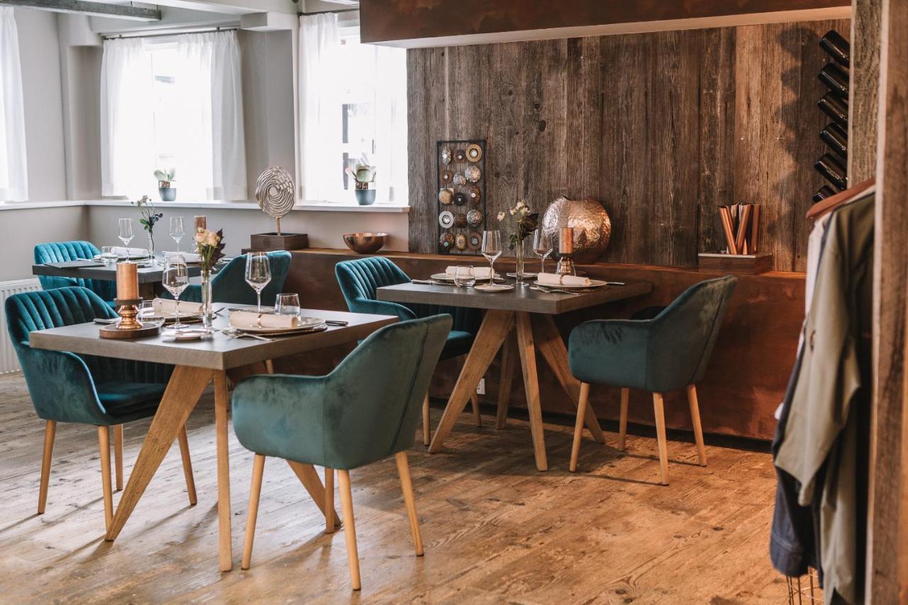 Boutique Hotel Pfauen ショルンドルフ エクステリア 写真